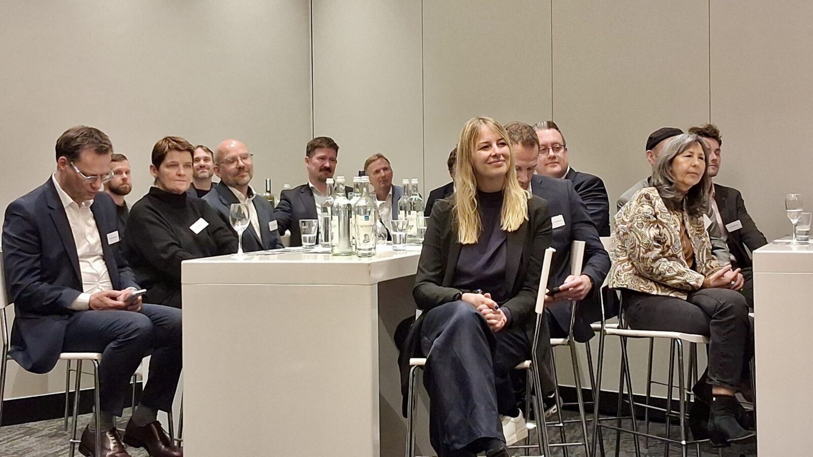 Gäste, Mitte: Alina Overfeld (West mbH)